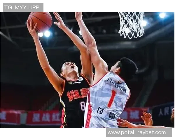 八一火箭迎战福建队全力争胜展现球队实力与拼搏精神