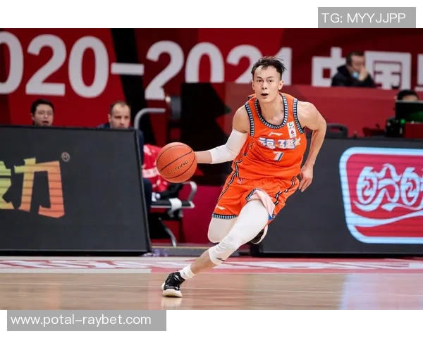 扎克拉文的篮球之路与未来展望：从天赋少年到全明星球员的成长历程